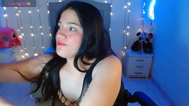 Snapshot of Alison_girl20 chatting on October 14, 10:56 pm Alison girl20 online show from October 14, 10:56 pm