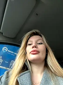 justmilaa online show from October 5, 8:08 am