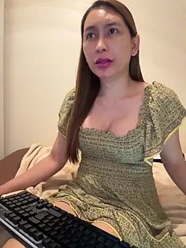 cieloadriano2024 online show from December 20, 7:40 pm