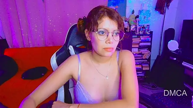 Drea Foox online show from May 9, 4:58 am