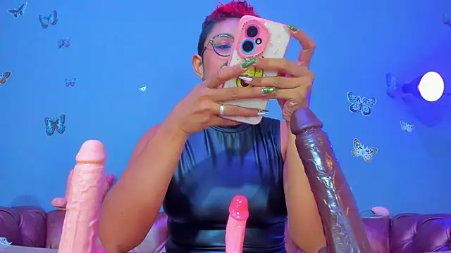 Kaira mosse online show from April 2, 1:41 pm