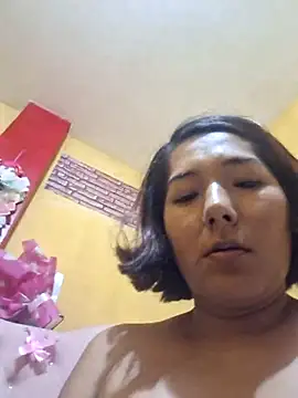 yarely9 online show from June 14, 4:57 am