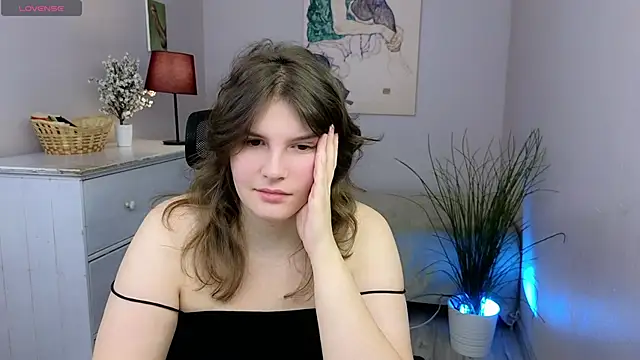 Ruyjin Choi online show from November 17, 10:49 am