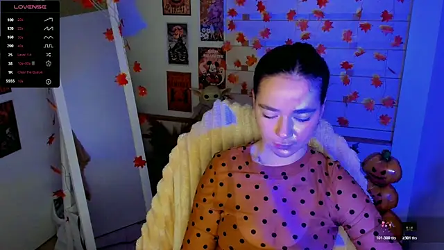 Bella XO online show from November 10, 8:09 am