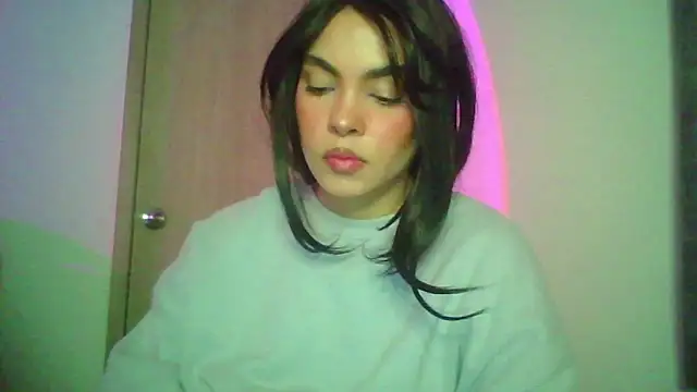 Kiri Cutee online show from October 10, 4:28 am