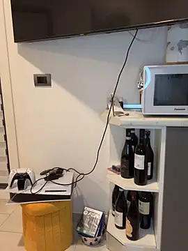 Snapshot of Porcella96 chatting on September 27, 9:11 pm Porcella96 online show from September 27, 9:11 pm