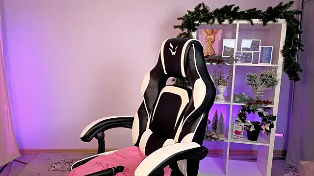 MelissaLovely  online show from December 17, 6:06 am