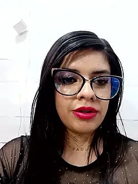 evelingjoyy online show from December 20, 5:11 am