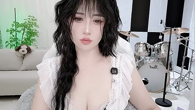 Snapshot of Vaness-a chatting on October 15, 11:07 pm Vaness-a online show from October 15, 11:07 pm