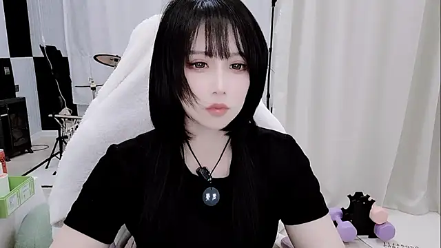 Vaness-a online show from May 17, 12:48 pm