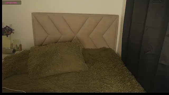 Bonnieshyy online show from July 10, 9:43 am
