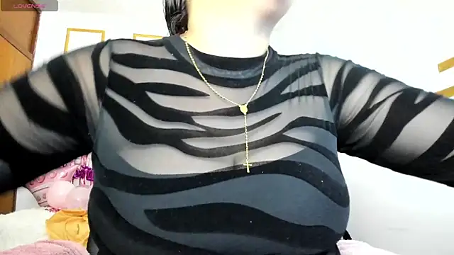 candiapole online show from May 20, 2:03 pm