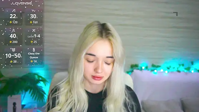 Ashley S online show from September 18, 11:58 pm