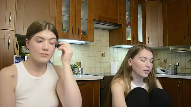 HotCaramellsTV online show from February 9, 11:12 am