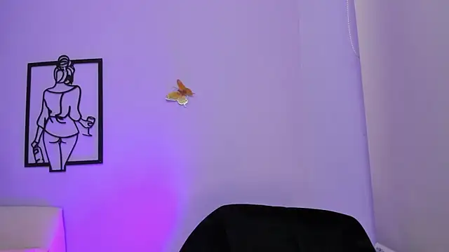 Allison-Bell1 online show from December 19, 12:26 am