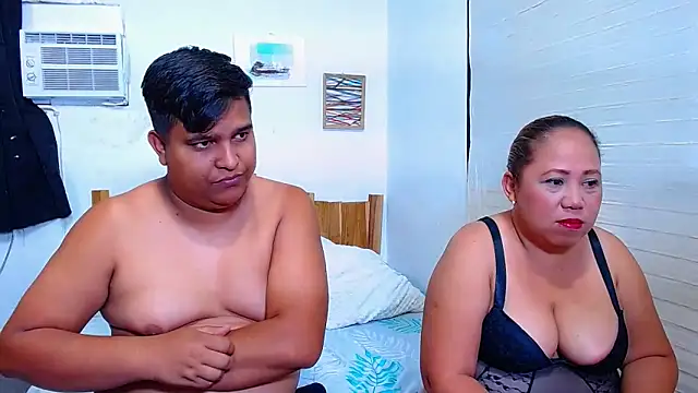 lucasandSofi online show from March 21, 9:31 pm