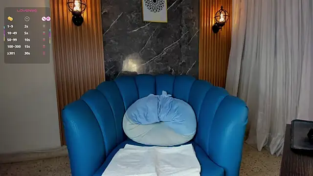 Julie Markk online show from March 13, 10:44 pm