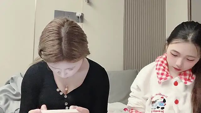 MM YY SS online show from November 8, 11:48 am