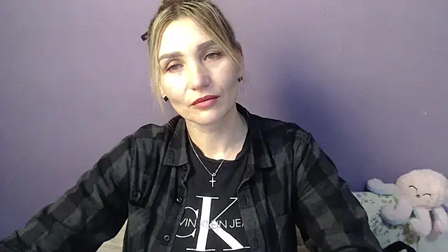  sexy lady online show from November 21, 1:35 pm