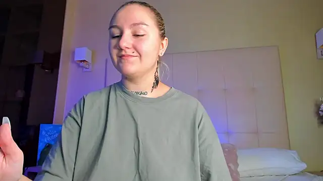 Debbie Taylor online show from October 21, 5:50 pm