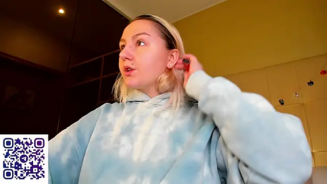 Debbie Taylor online show from November 7, 5:18 pm