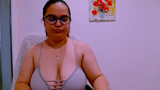 Melania Ella online show from July 22, 5:25 pm
