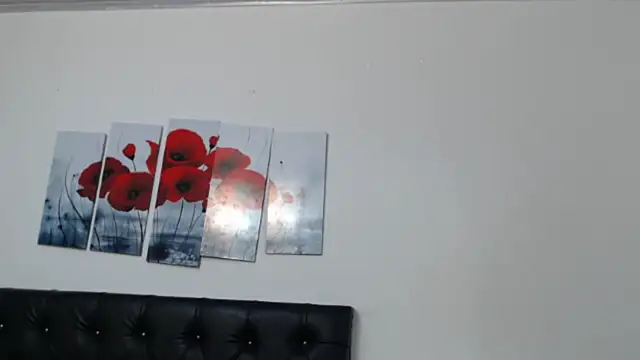 lily f00x online show from February 3, 12:32 pm