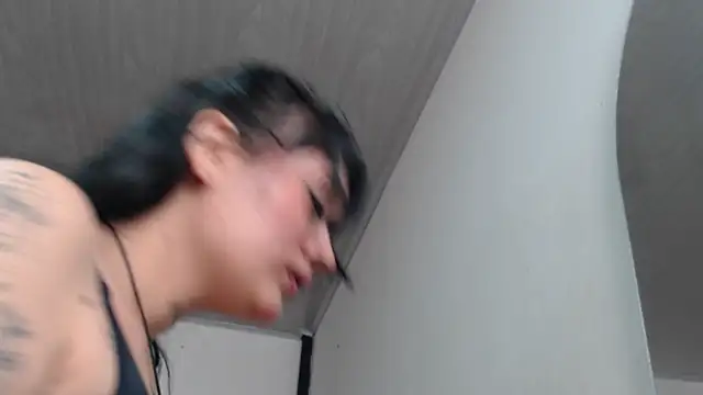 lily f00x online show from April 22, 12:35 pm