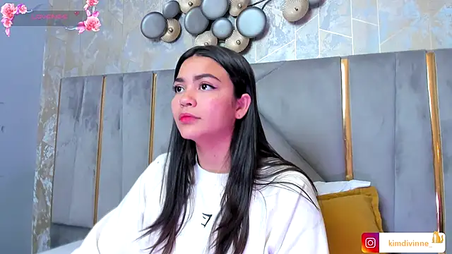 KimDevinne online show from November 7, 3:12 am