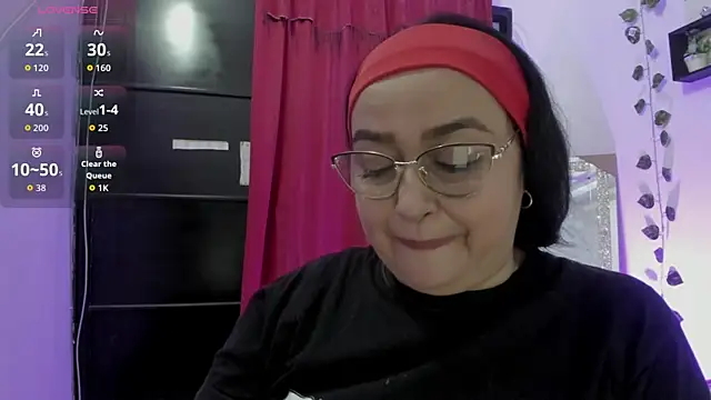 Snapshot of Gia_Nahomi chatting on September 21, 2:10 am Gia Nahomi online show from September 21, 2:10 am