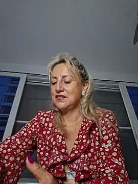 almaluna7 online show from June 20, 11:41 pm
