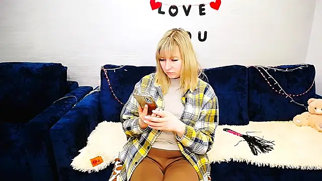 Incredible Ariela online show from March 19, 10:30 am