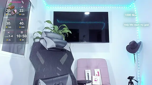 emily palmeer online show from February 6, 10:29 am