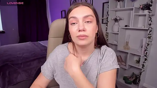 DaniellaLovely online show from September 26, 10:57 am