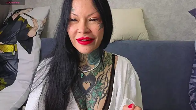 Megan Black Moon online show from May 23, 6:01 am
