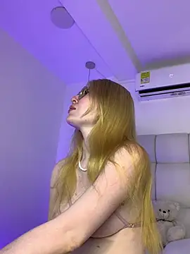 Alexa Handler online show from April 22, 6:49 pm