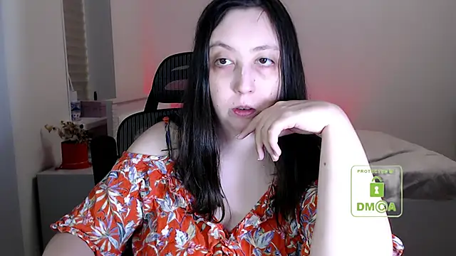 cute and hot online show from November 26, 4:30 pm