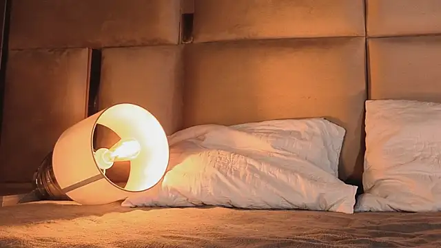 angelinepossy online show from September 18, 10:19 pm