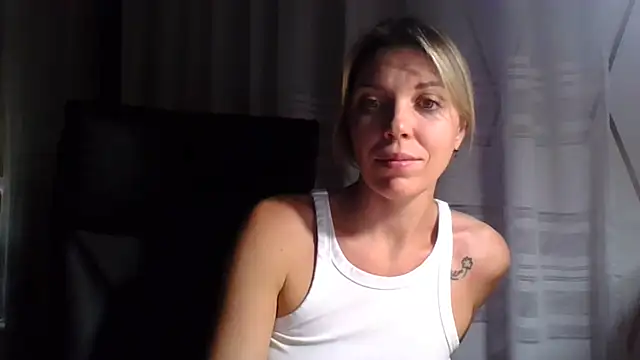 VelvetLove287 online show from November 6, 8:04 pm