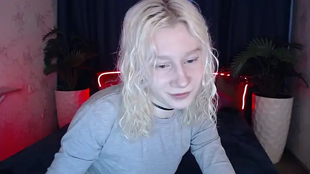 EnigmaSee online show from April 22, 2:19 am