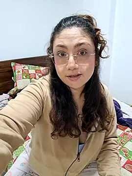 Mia Ruiz online show from November 20, 3:18 am