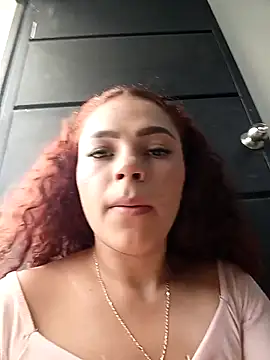 Mommy-Hot online show from December 17, 1:15 pm