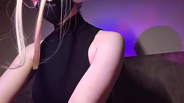 DanaWard online show from March 19, 10:58 pm