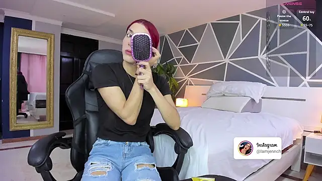 charolbruce 1 online show from October 9, 12:09 pm