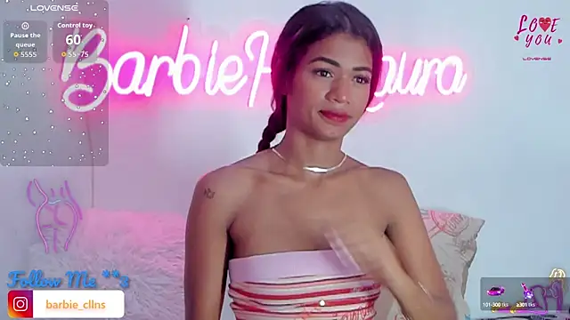 Snapshot of BarbieHotLaura chatting on September 17, 7:23 pm BarbieHotLaura online show from September 17, 7:23 pm