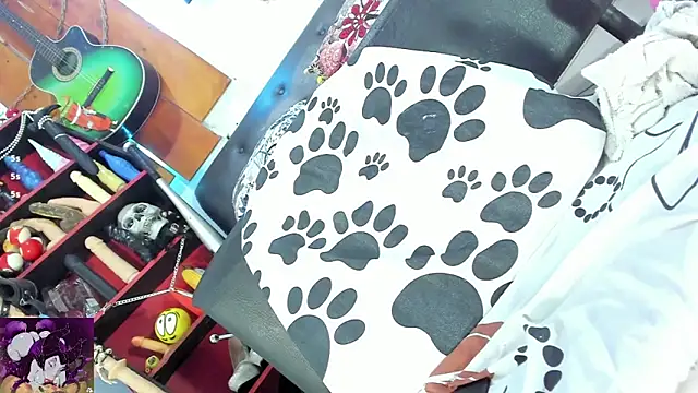 shayla brown  online show from October 9, 8:46 pm