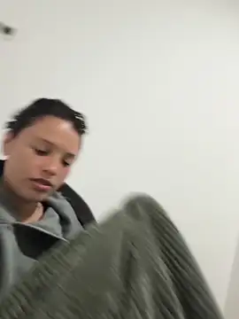 LorenRosse online show from April 1, 11:57 pm