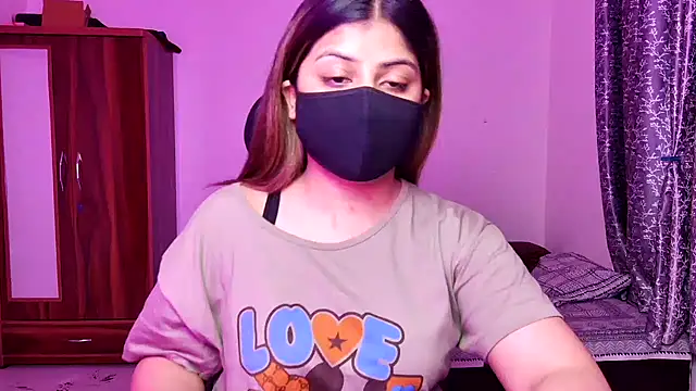 Hoty-Shivangi online show from May 17, 10:20 pm