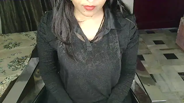 aarushi sharmaa online show from November 24, 5:31 am