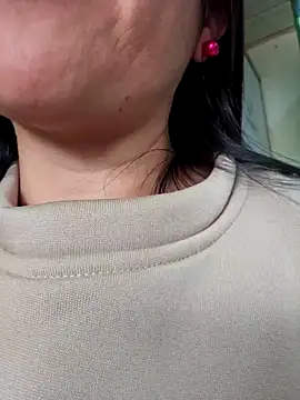 Snapshot of MARIANA-12_ chatting on October 6, 12:11 pm MARIANA-12 online show from October 6, 12:11 pm
